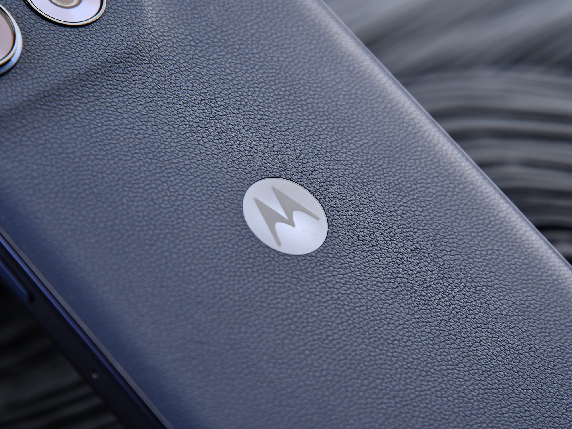 联想moto g100 Pro评测:好看、耐用又好用,长续航好屏幕双在线